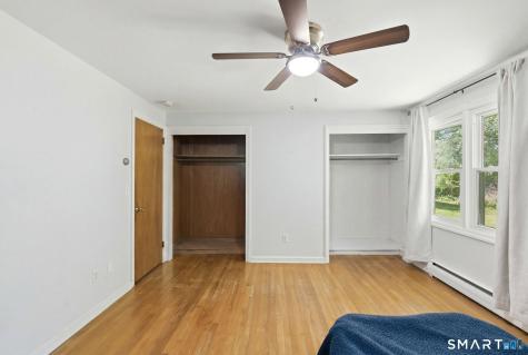 35 Woodridge Circle Ledyard CT 06335