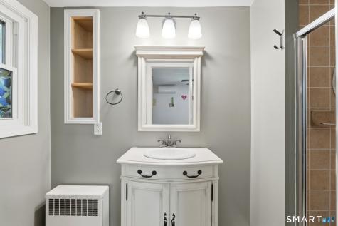 35 Woodridge Circle Ledyard CT 06335