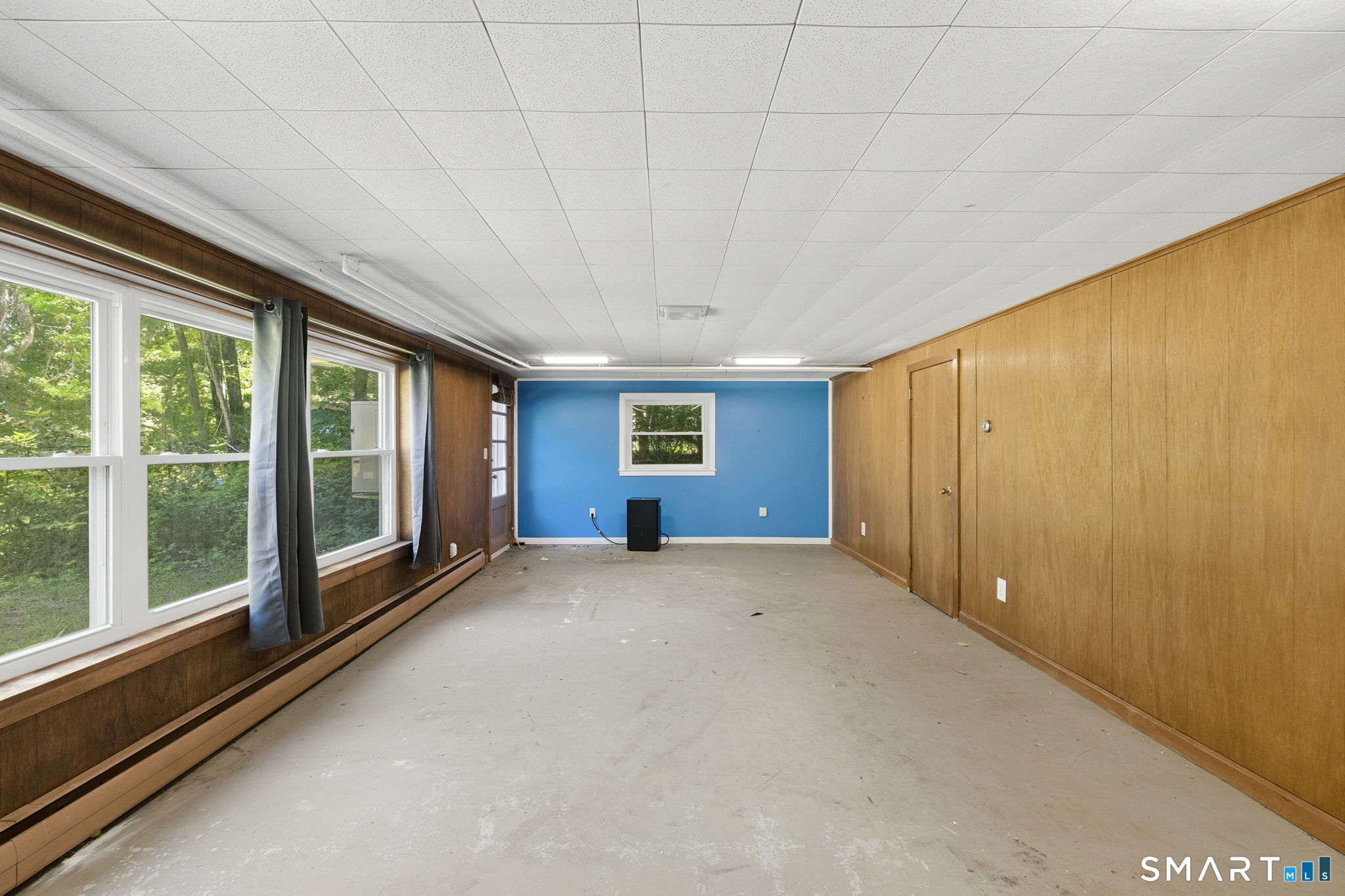 35 Woodridge Circle Ledyard CT 06335