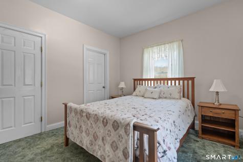 17 Blackwells Landing Brooklyn CT 06234