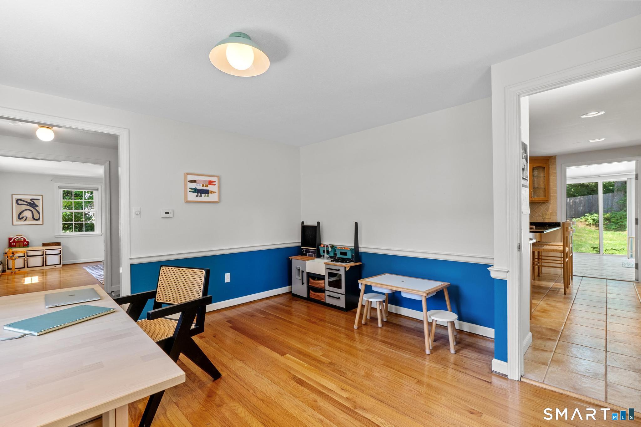 14 Richard Road Simsbury CT 06070