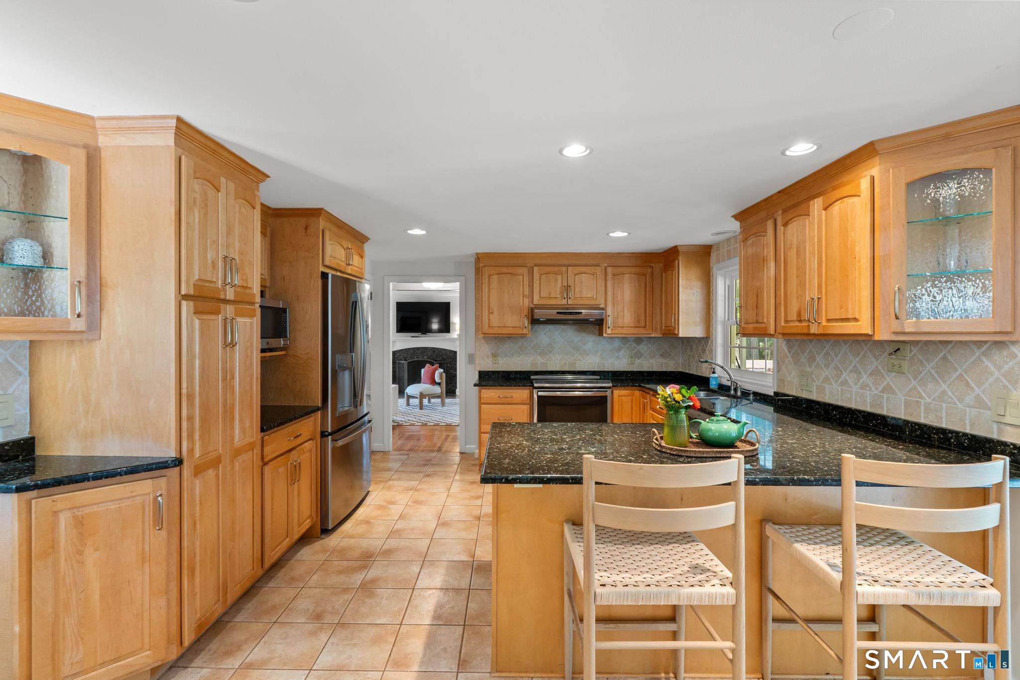 14 Richard Road Simsbury CT 06070