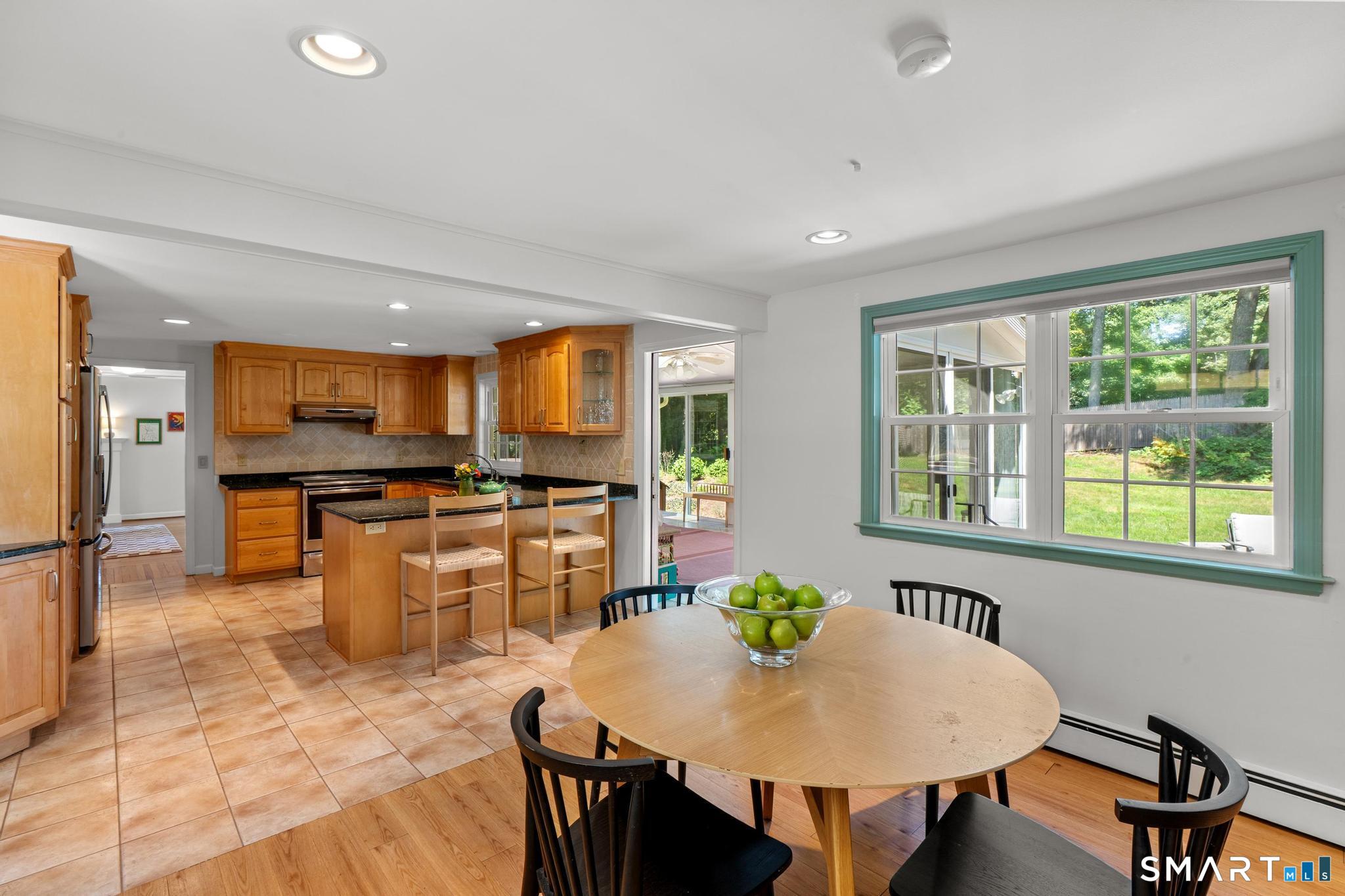 14 Richard Road Simsbury CT 06070