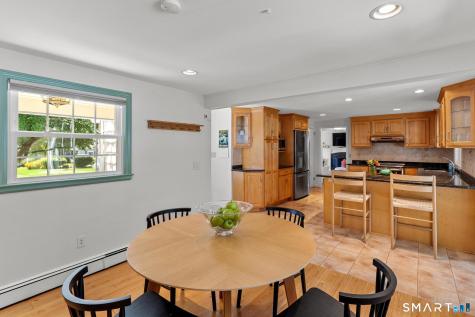 14 Richard Road Simsbury CT 06070