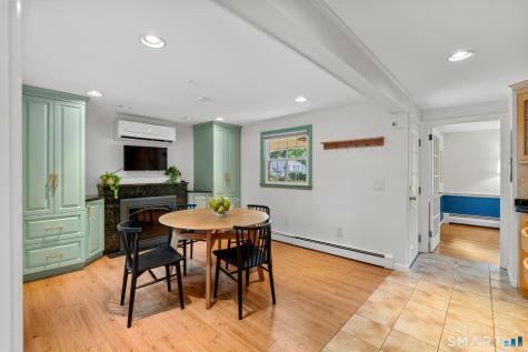 14 Richard Road Simsbury CT 06070