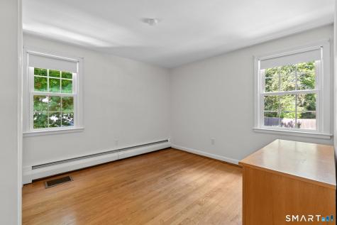 14 Richard Road Simsbury CT 06070