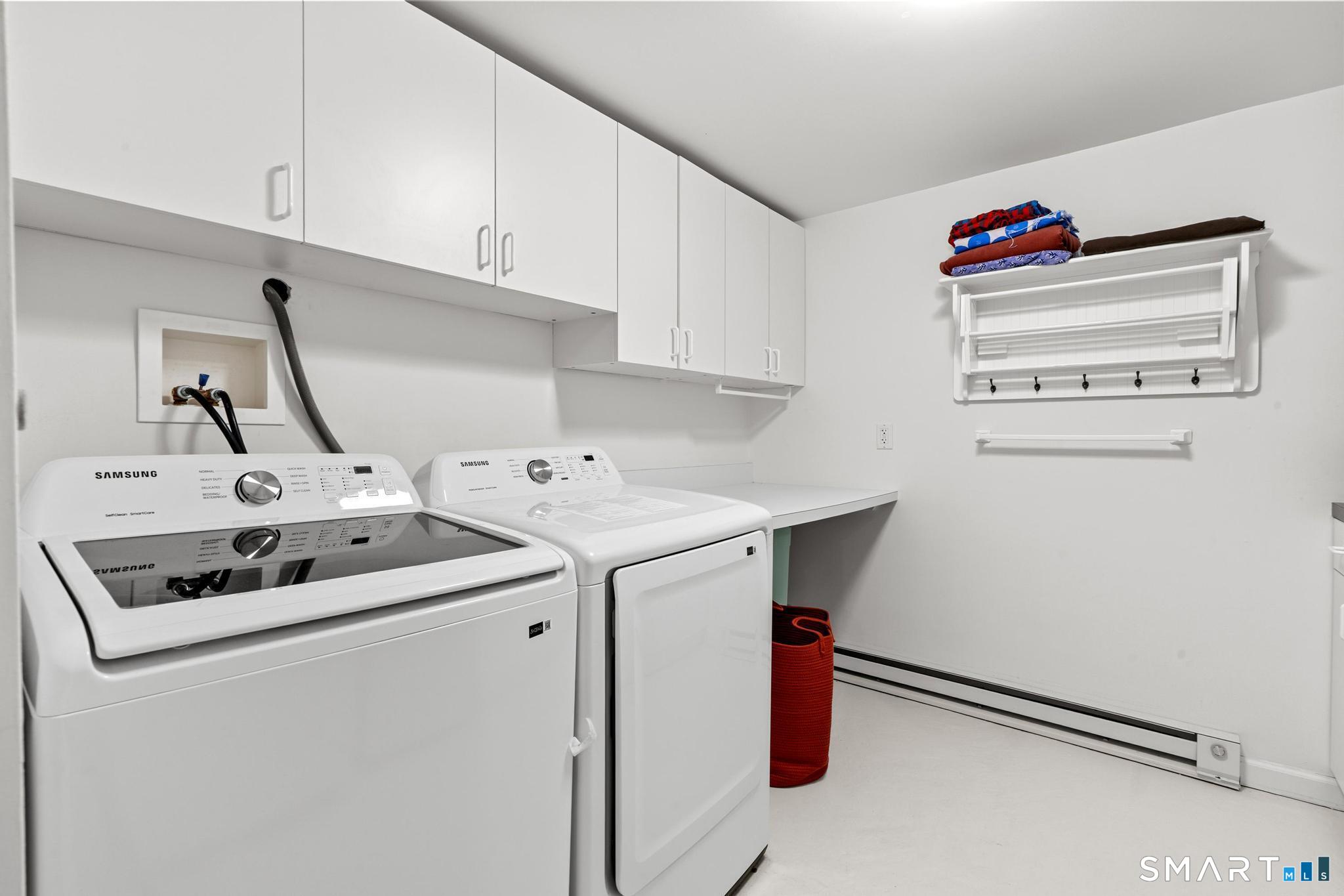 14 Richard Road Simsbury CT 06070