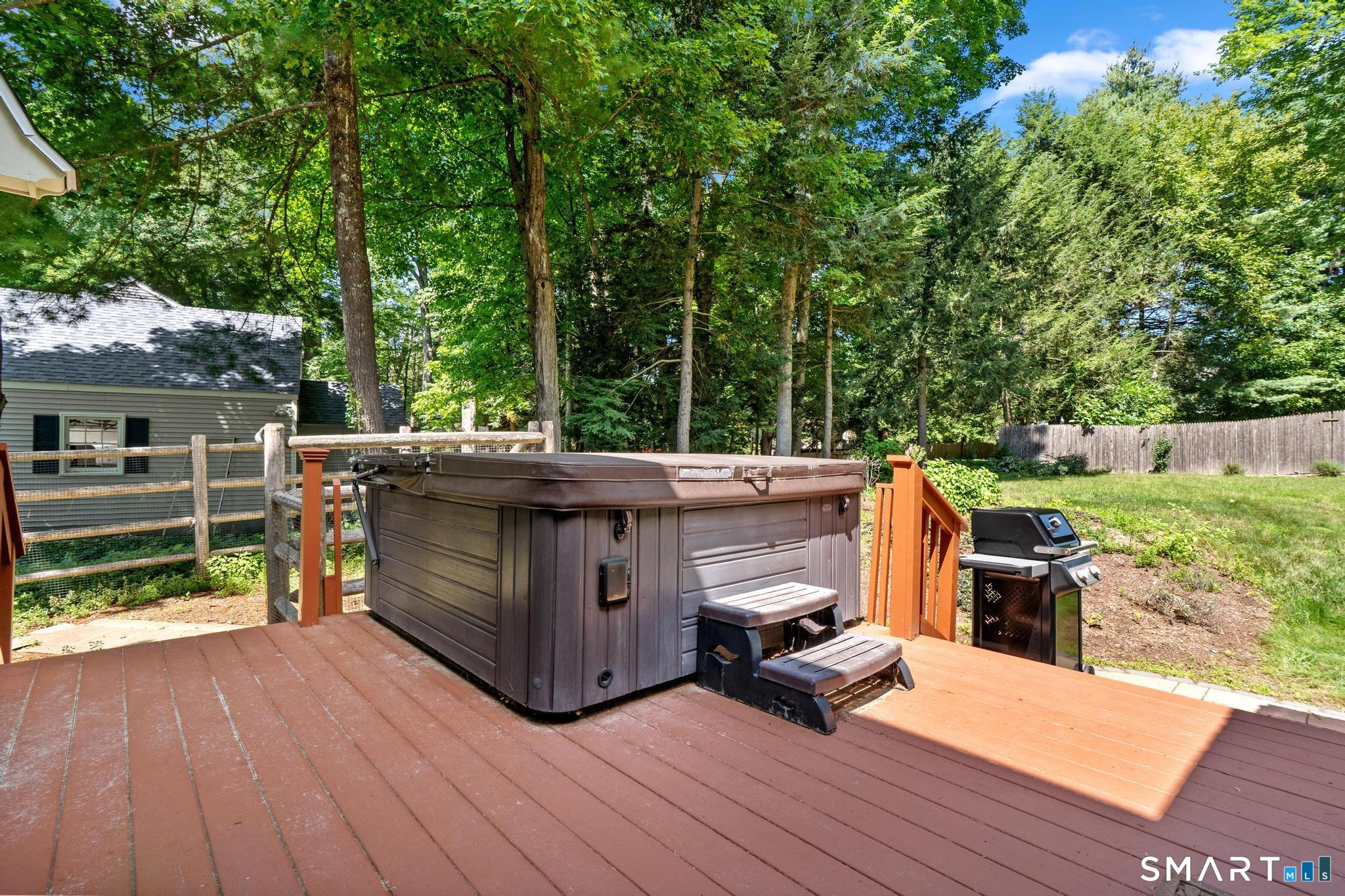 14 Richard Road Simsbury CT 06070