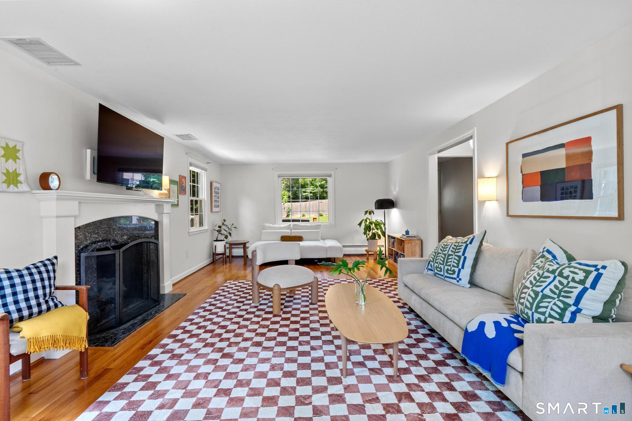 14 Richard Road Simsbury CT 06070