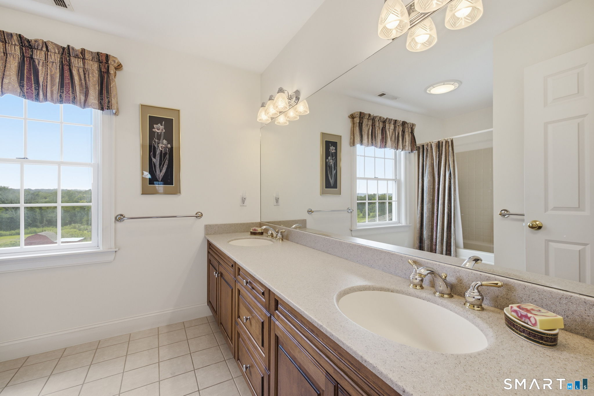 129 West Town Street Lebanon CT 06249