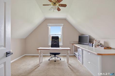 10 Yogananda Street Newtown CT 06482