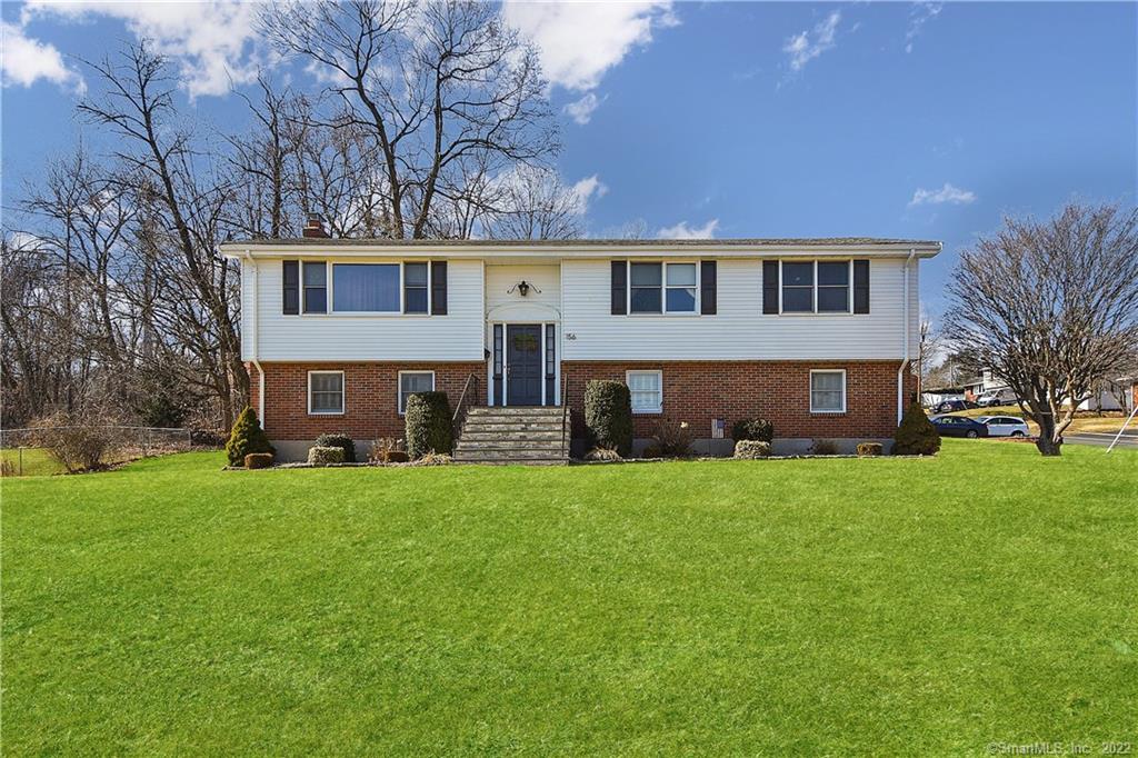 156 Ridge Crest Circle Wethersfield CT 06109