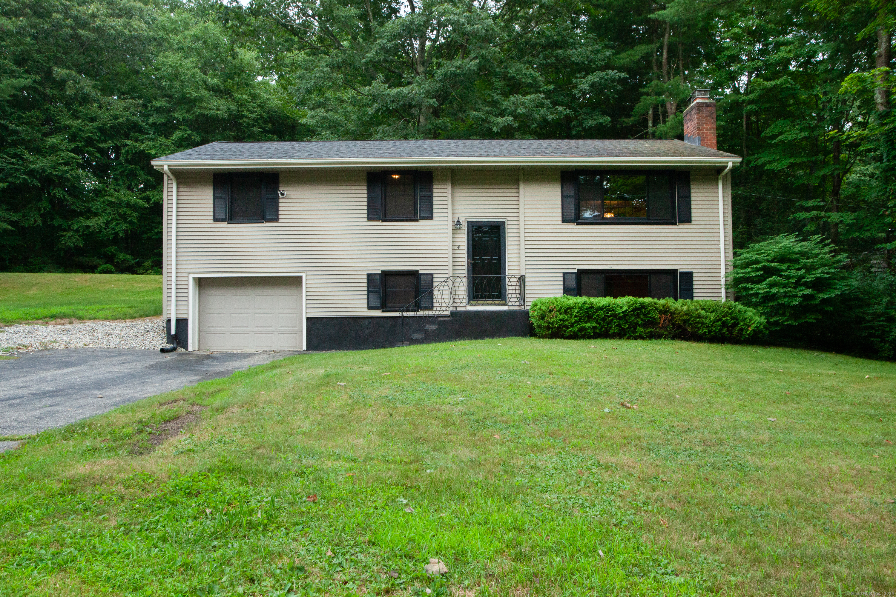 4 Hickory Drive Hebron CT 06248