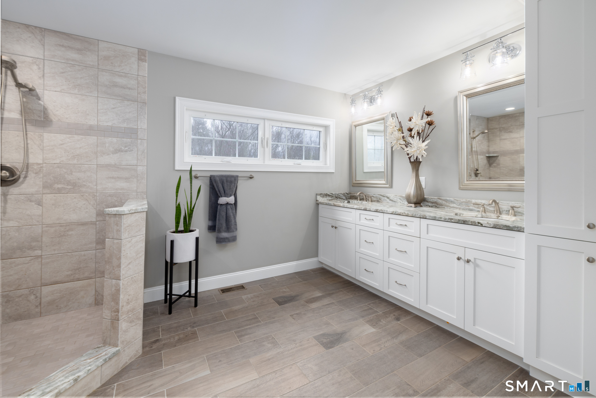 13 Yorkshire Court Farmington CT 06032