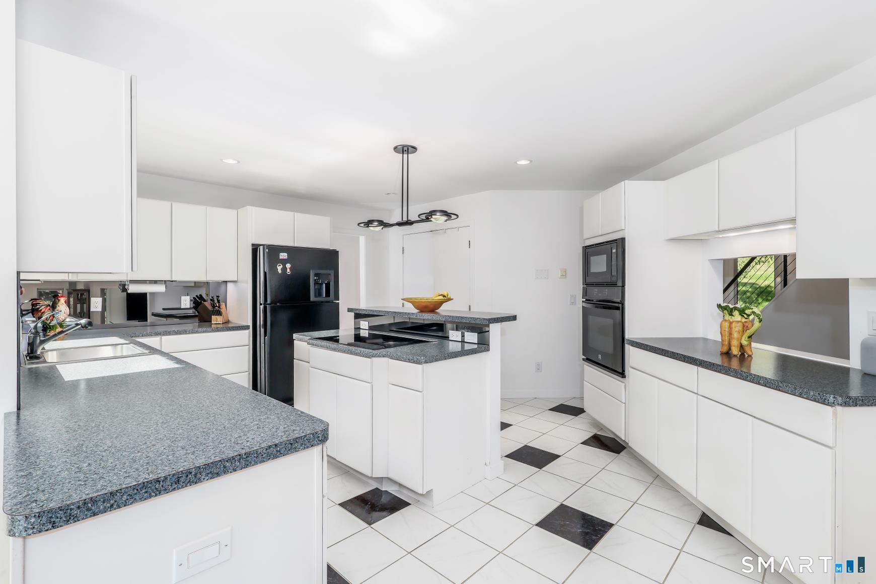 41 Mcnulty Drive New Milford CT 06776