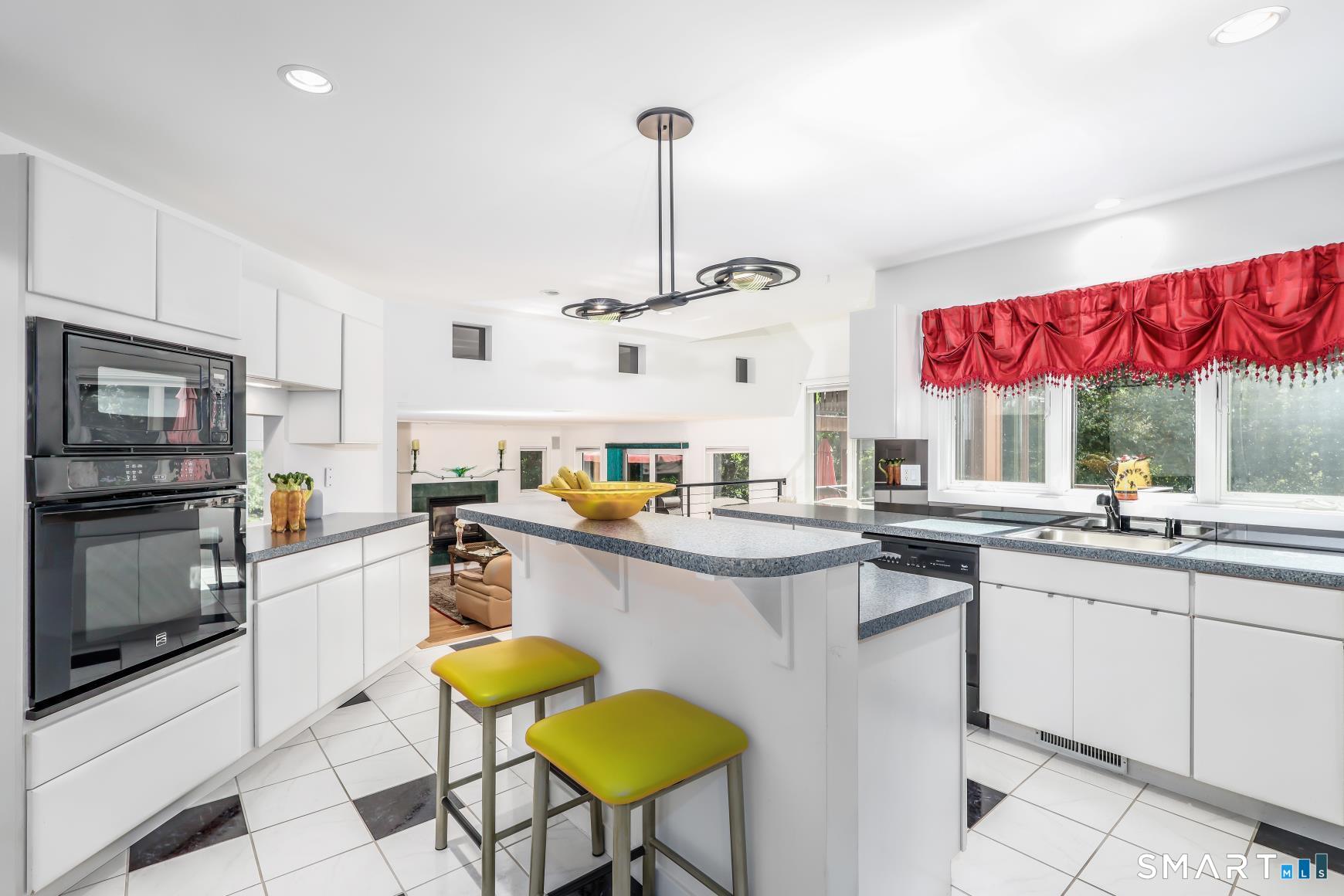 41 Mcnulty Drive New Milford CT 06776
