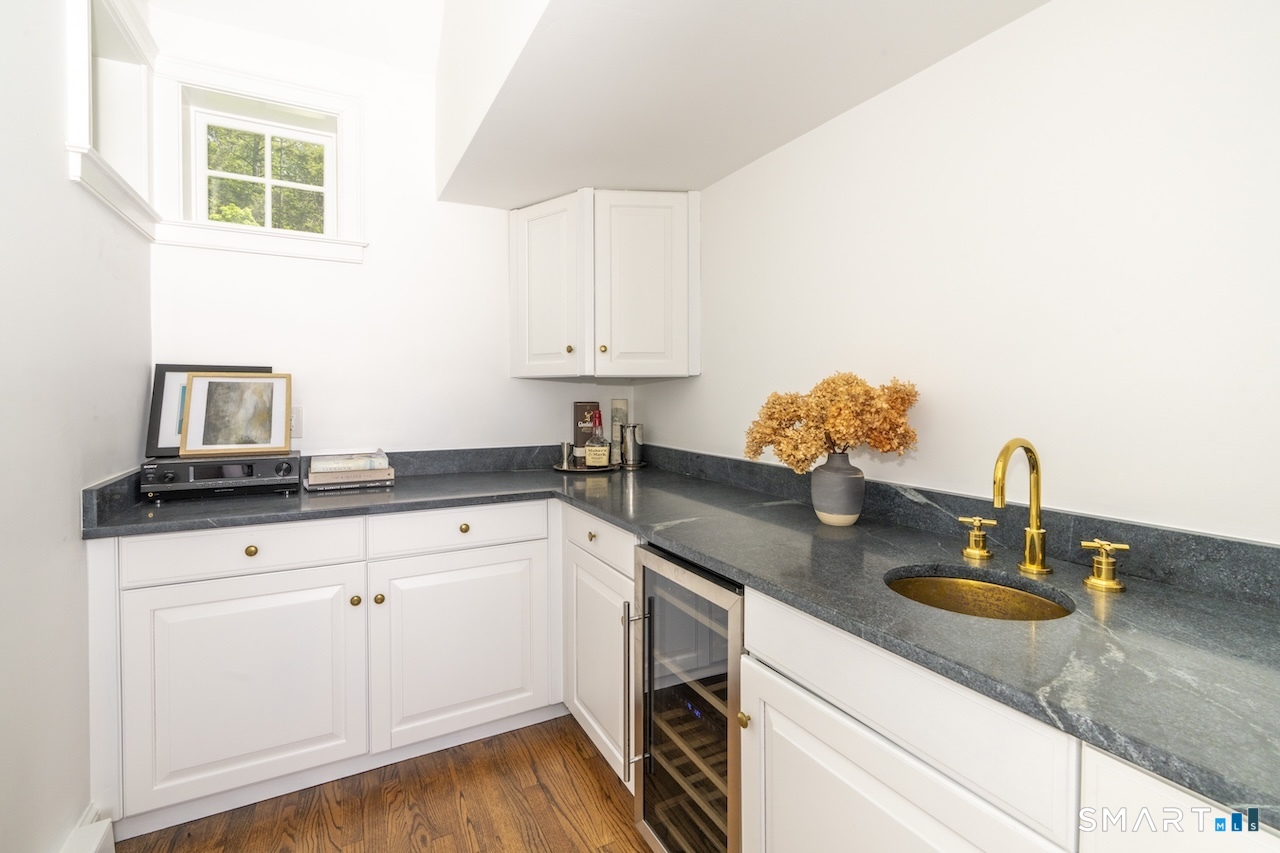 19 Hemlock Lane Salisbury CT 06068