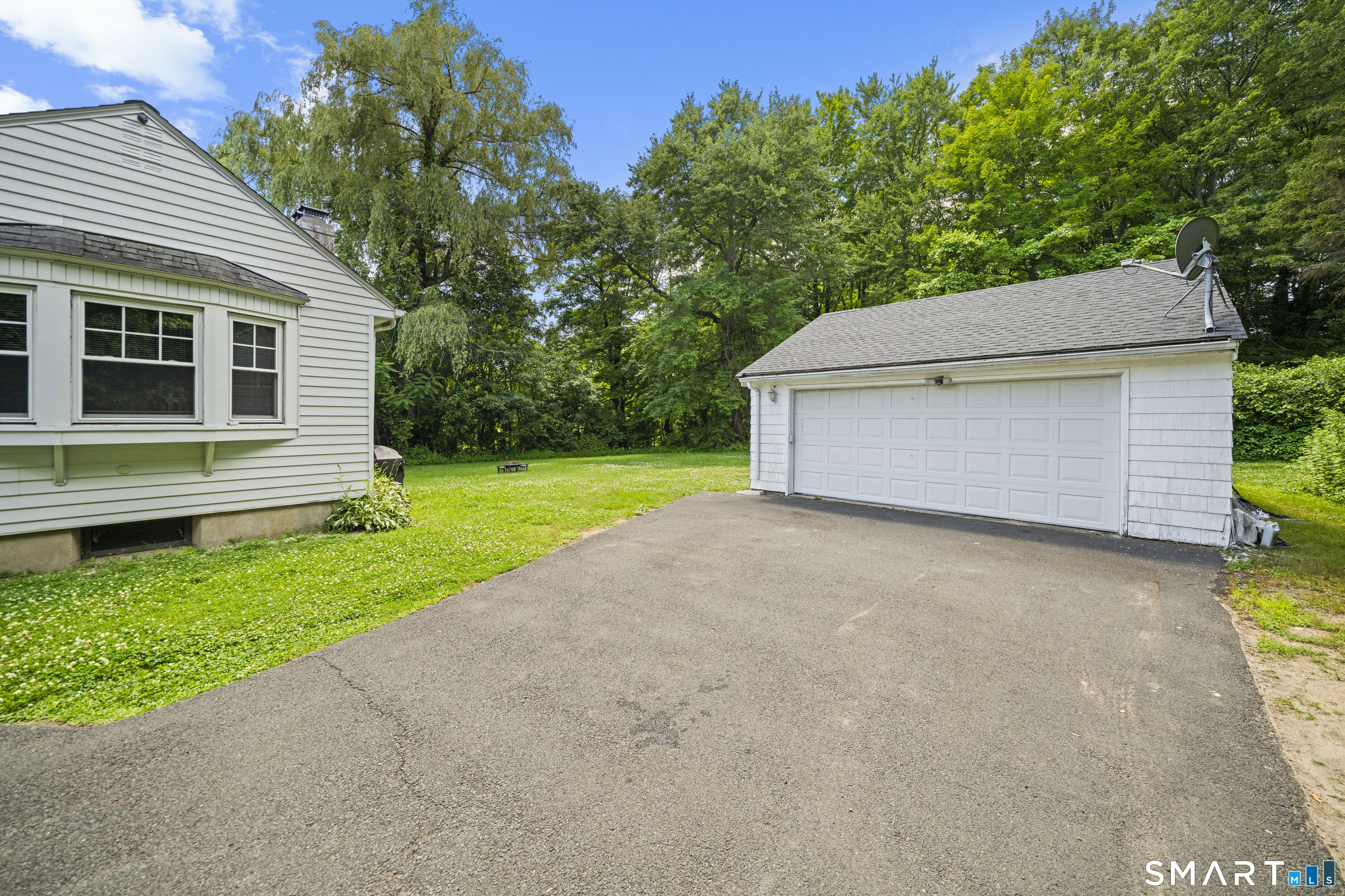 34 Eastview Drive Windsor CT 06095