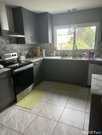 34 Eastview Drive Windsor CT 06095