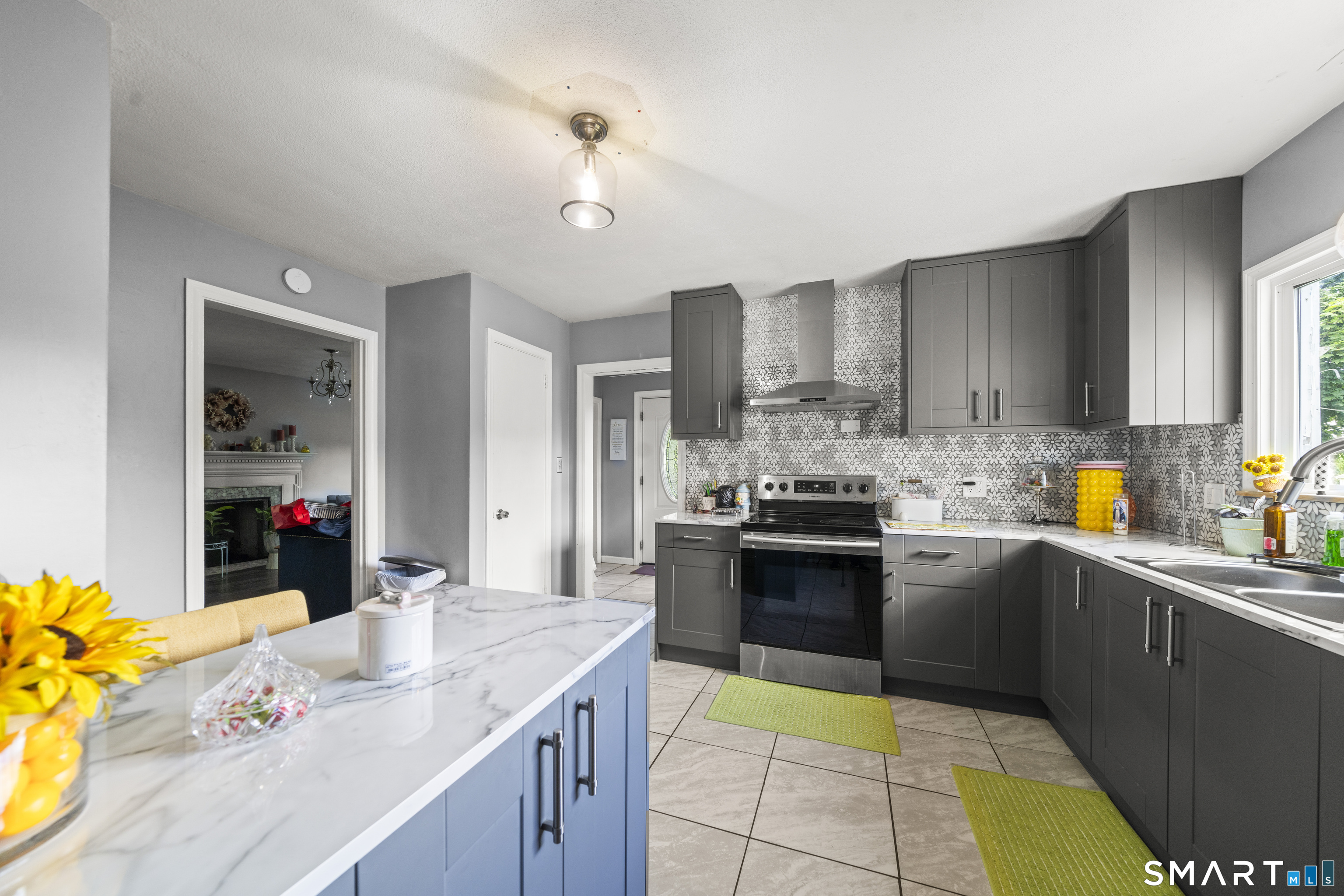 34 Eastview Drive Windsor CT 06095