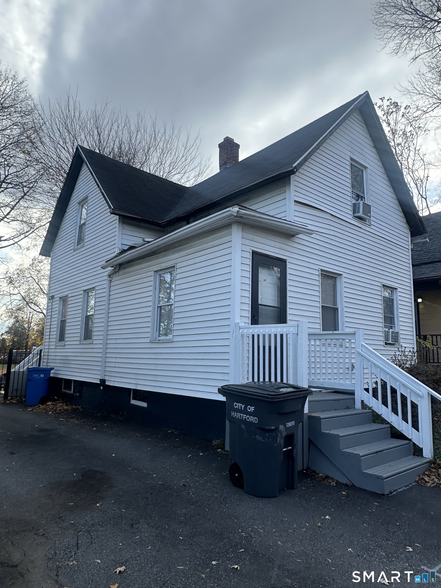 35 Loomis Street Hartford CT 06120