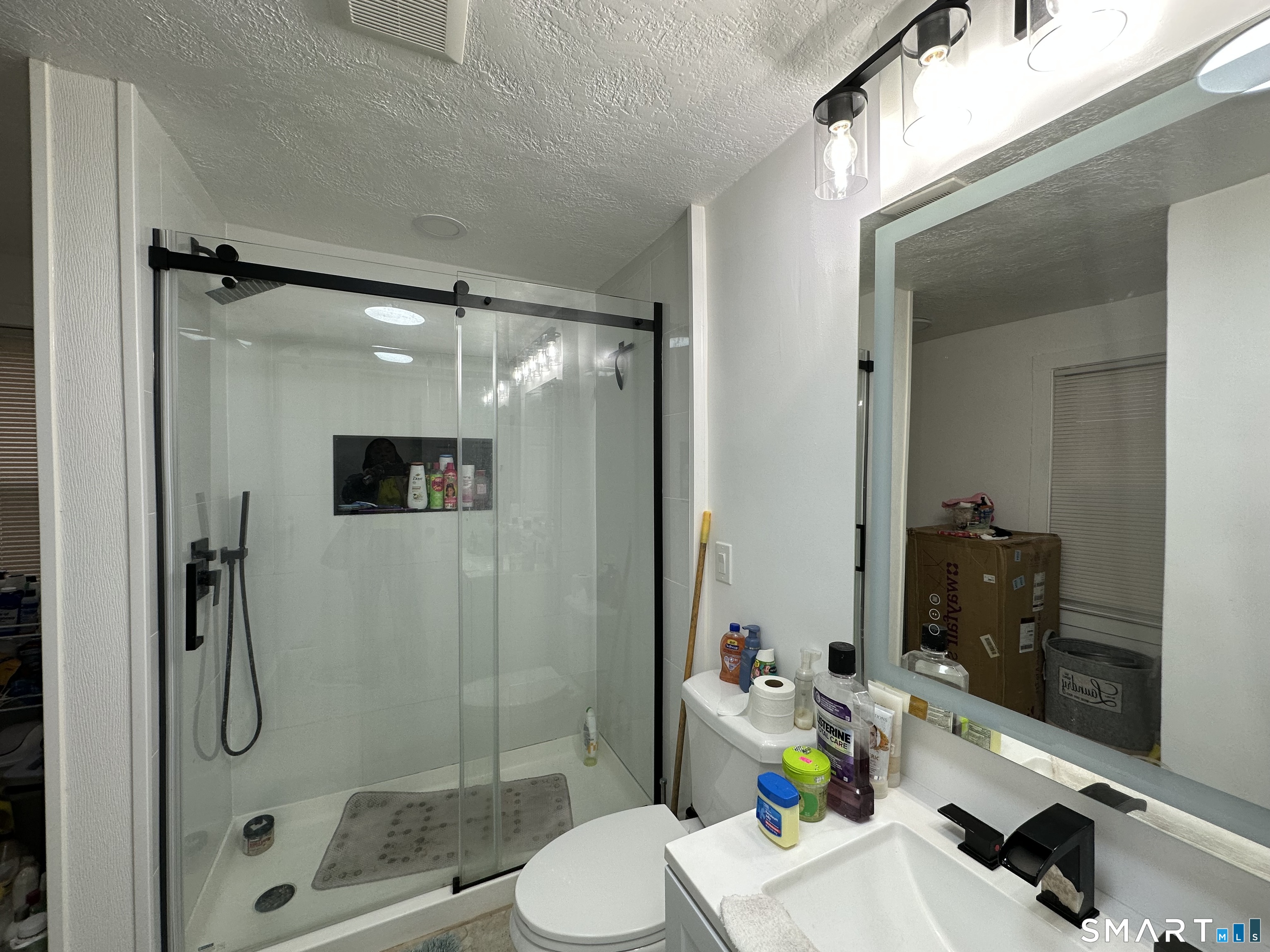 35 Loomis Street Hartford CT 06120