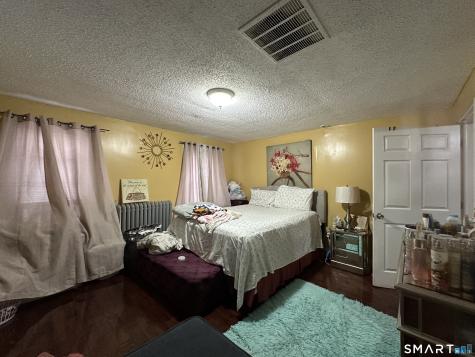 35 Loomis Street Hartford CT 06120