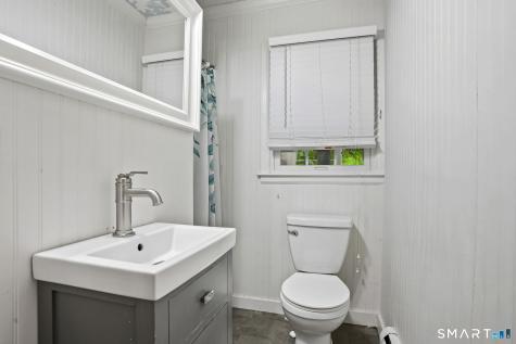 39 North Main Street Sharon CT 06069