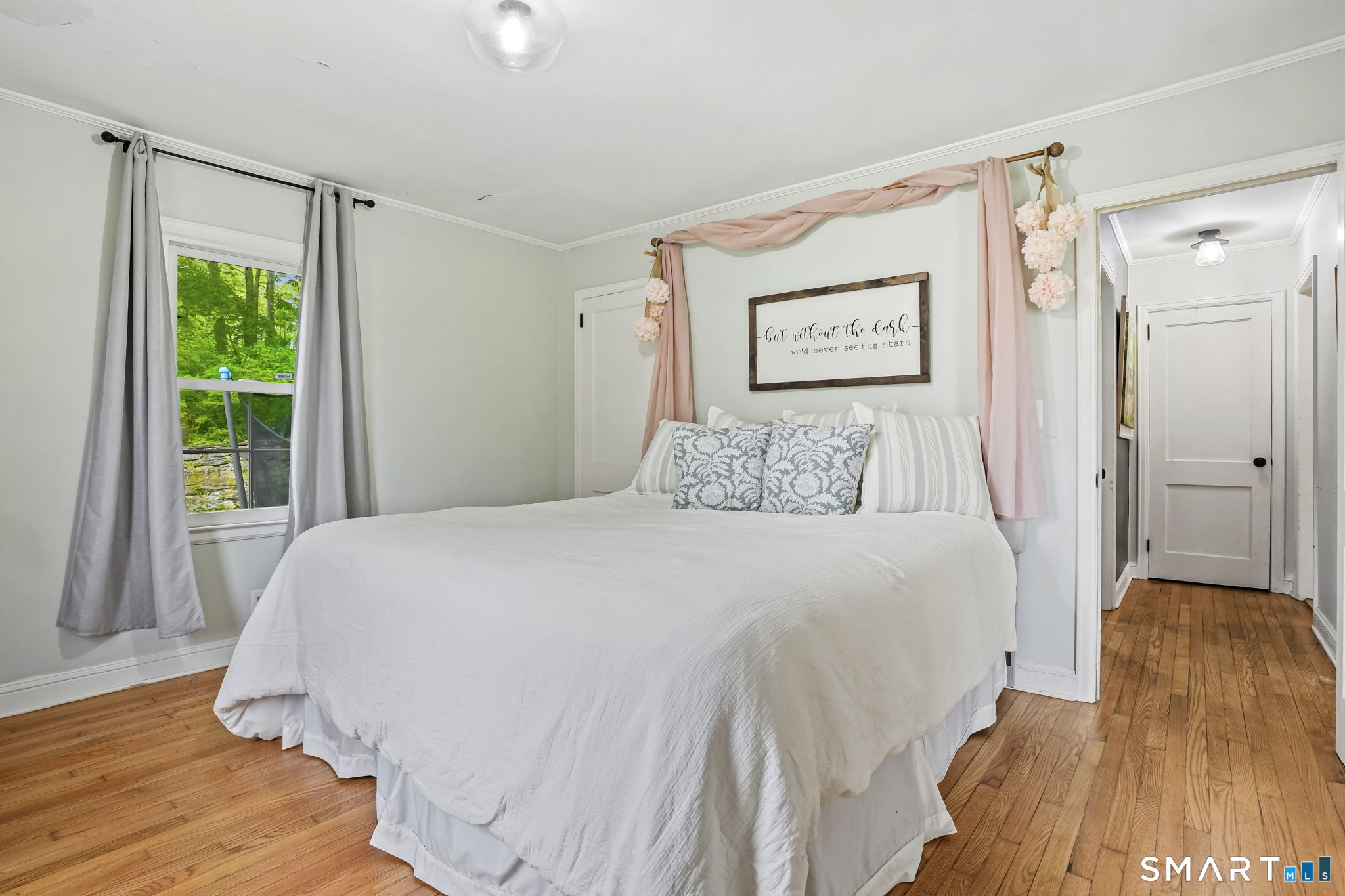 39 North Main Street Sharon CT 06069