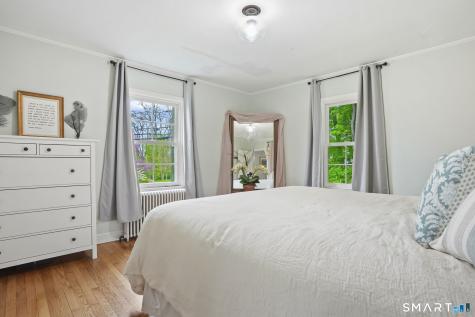 39 North Main Street Sharon CT 06069