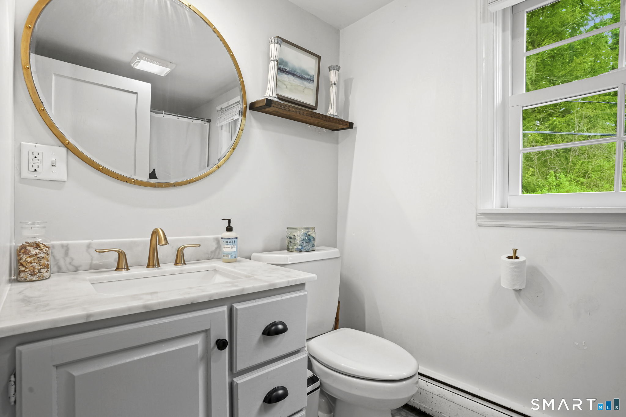 39 North Main Street Sharon CT 06069