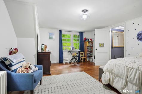 39 North Main Street Sharon CT 06069