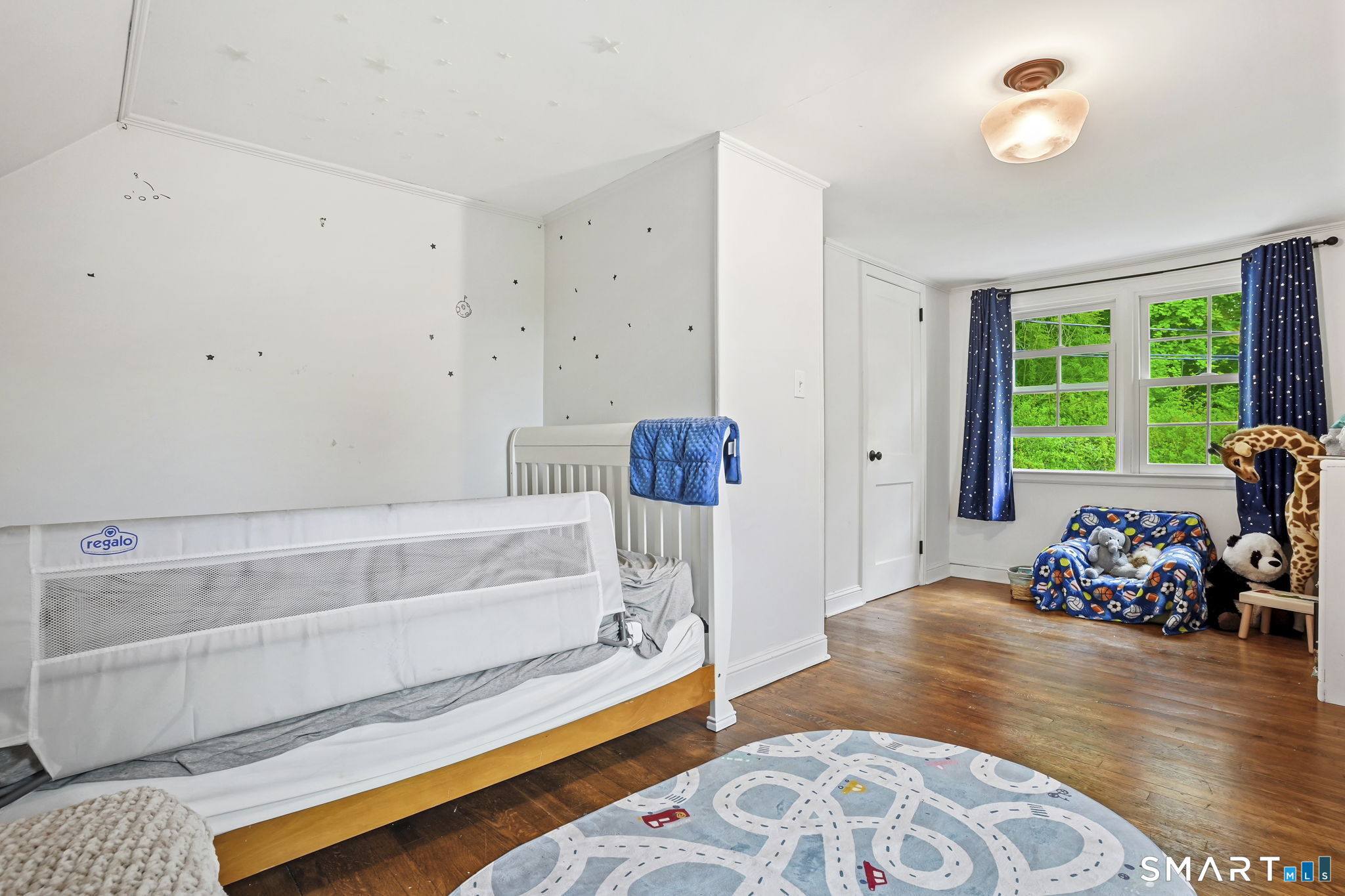 39 North Main Street Sharon CT 06069