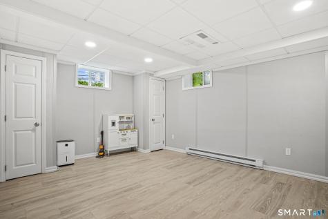 39 North Main Street Sharon CT 06069