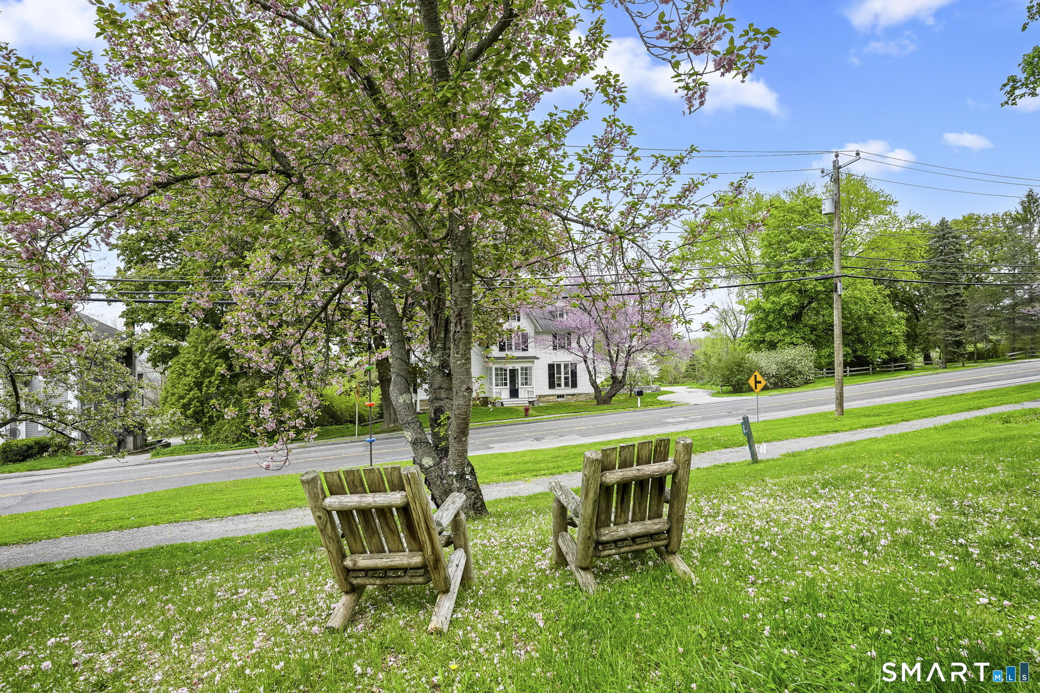 39 North Main Street Sharon CT 06069
