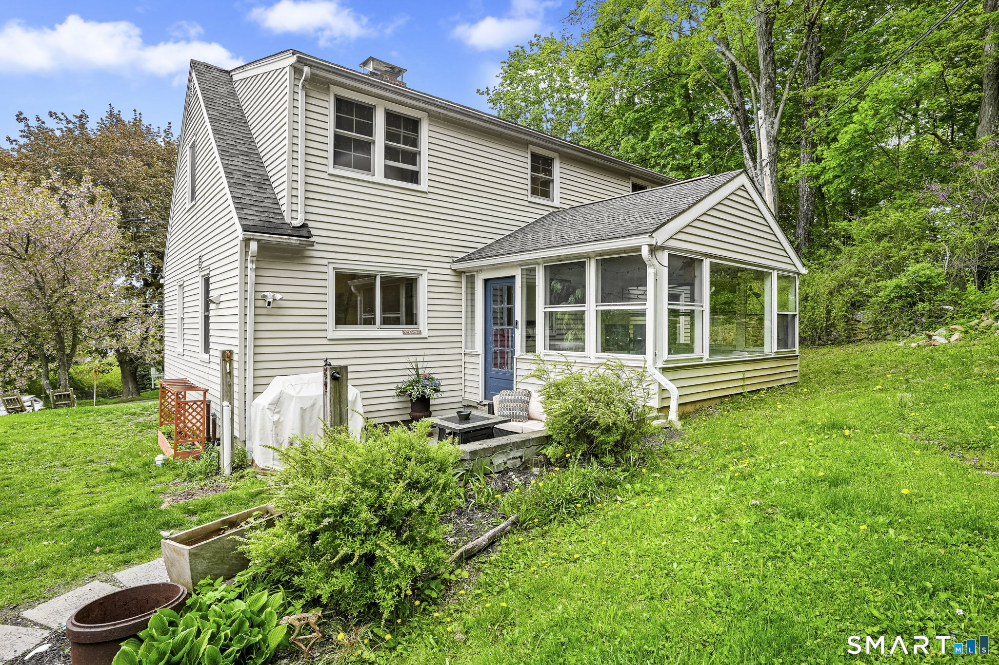 39 North Main Street Sharon CT 06069