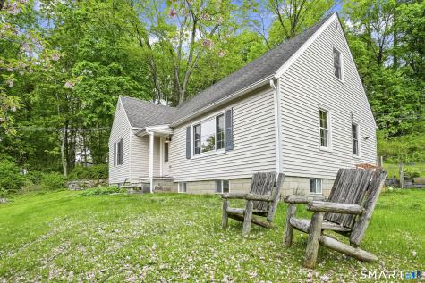39 North Main Street Sharon CT 06069