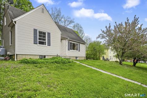 39 North Main Street Sharon CT 06069