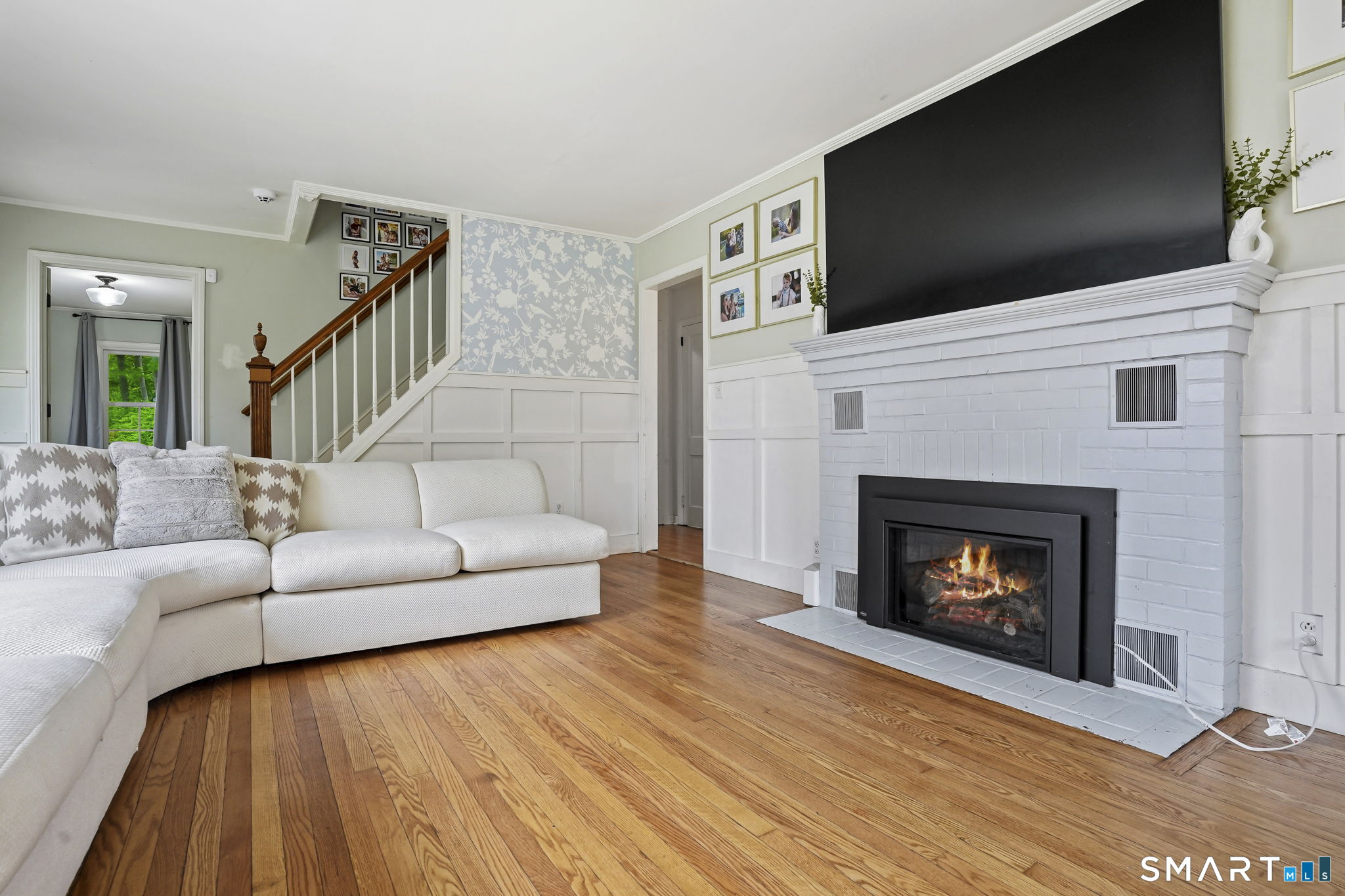 39 North Main Street Sharon CT 06069