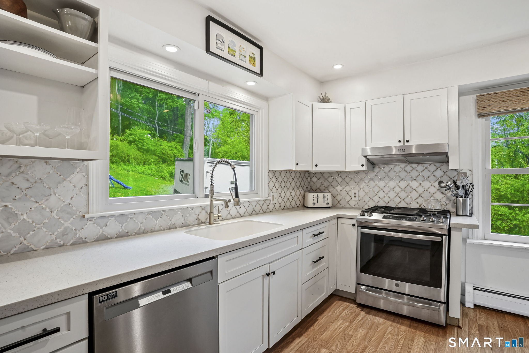 39 North Main Street Sharon CT 06069