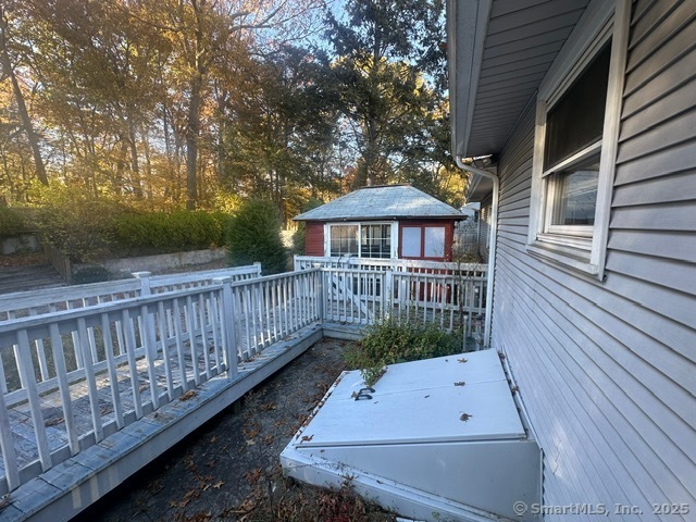 15 Booth Street Enfield CT 06082