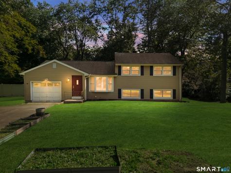 22 Margo Circle North Haven CT 06473
