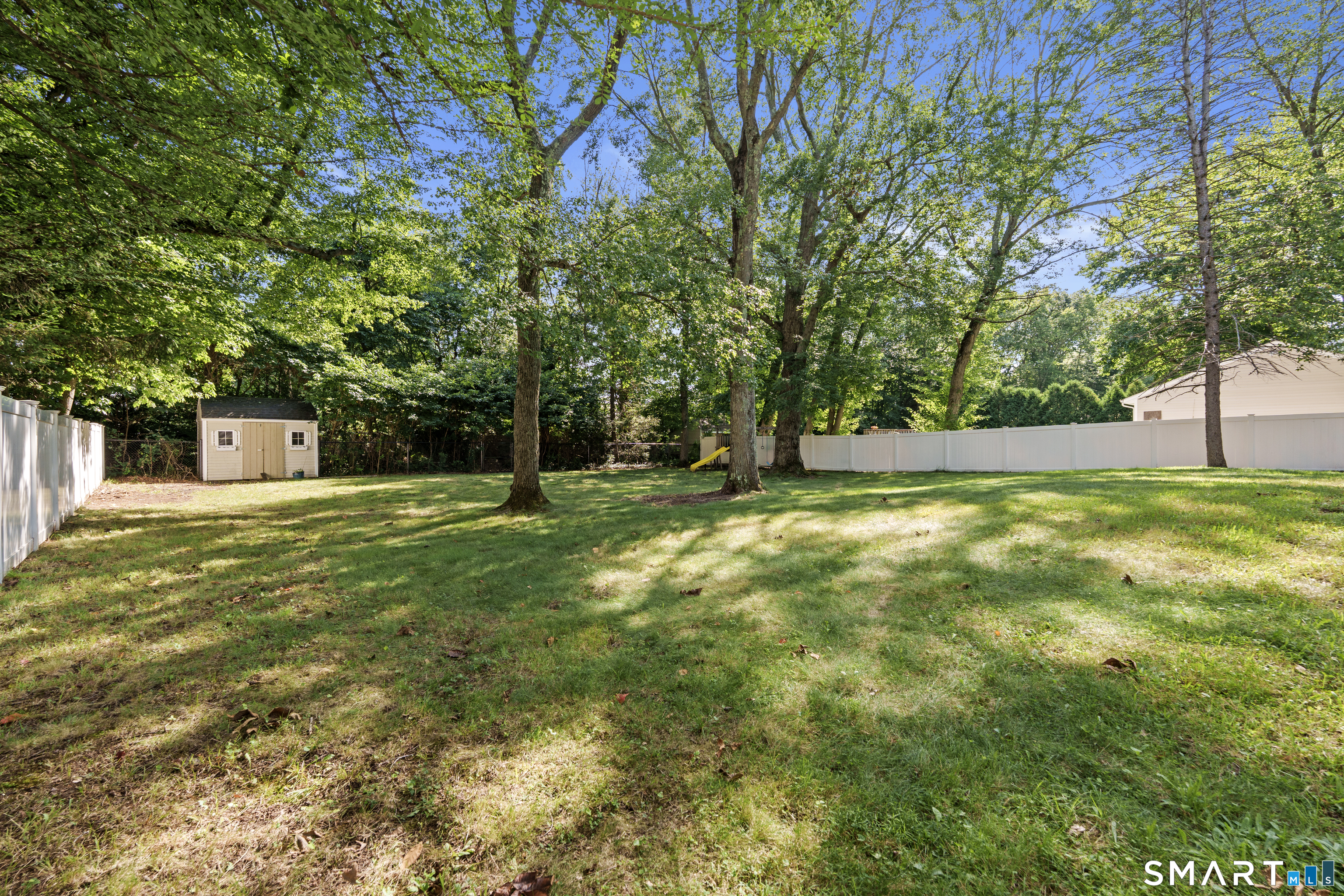 22 Margo Circle North Haven CT 06473
