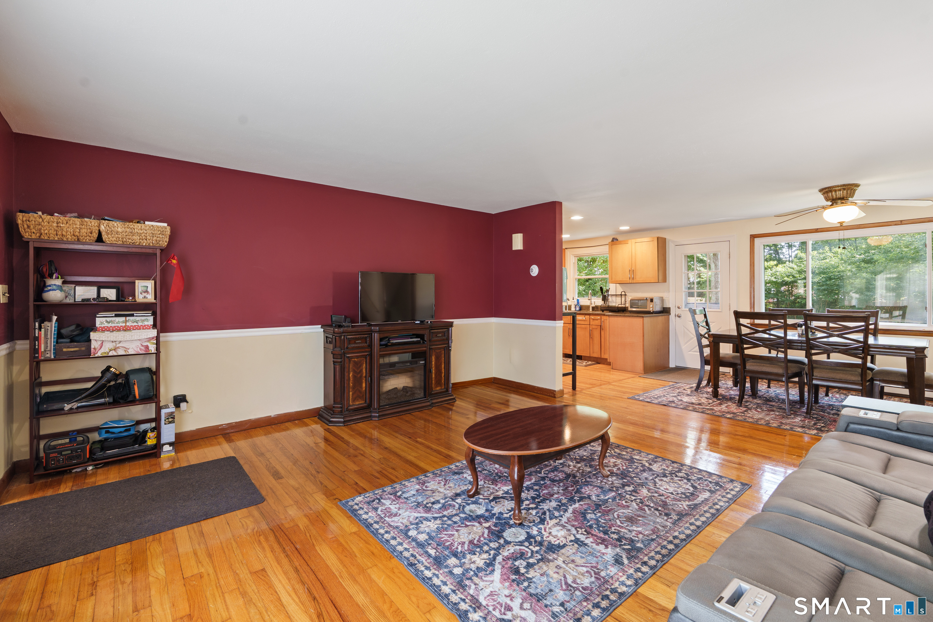 22 Margo Circle North Haven CT 06473