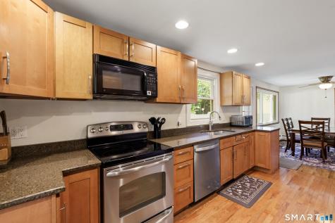 22 Margo Circle North Haven CT 06473