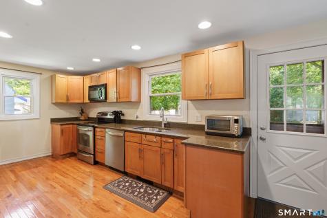 22 Margo Circle North Haven CT 06473