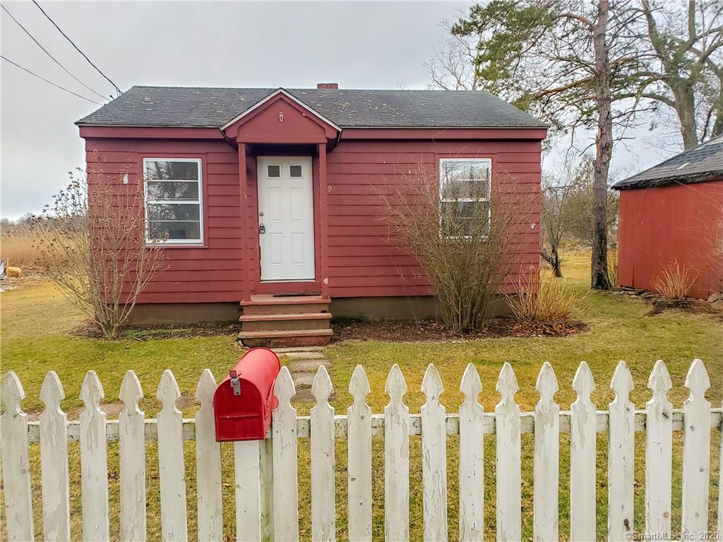 69 Meadow Street Guilford CT 06437
