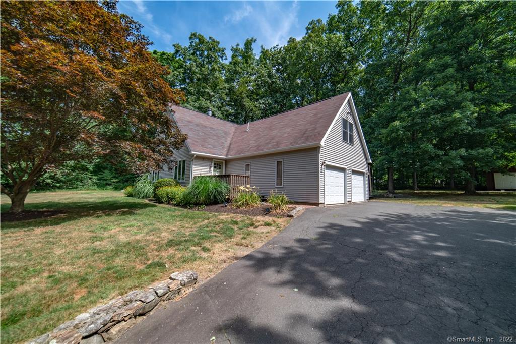 251 New Haven Road Prospect CT 06712