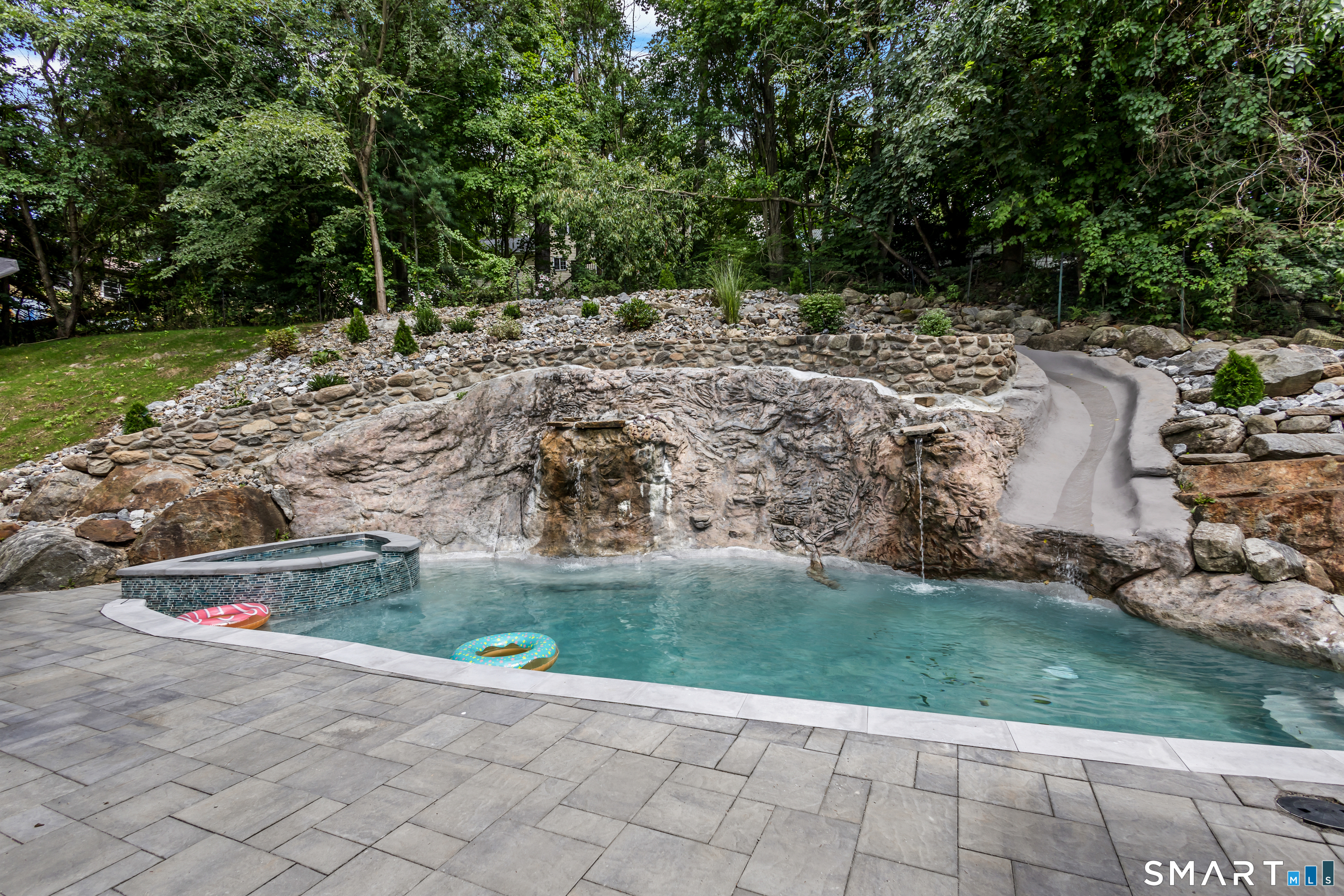 205 Country Club Road Waterbury CT 06708
