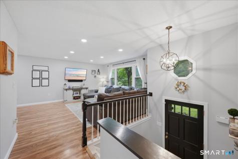 24 Dean Road East Lyme CT 06333